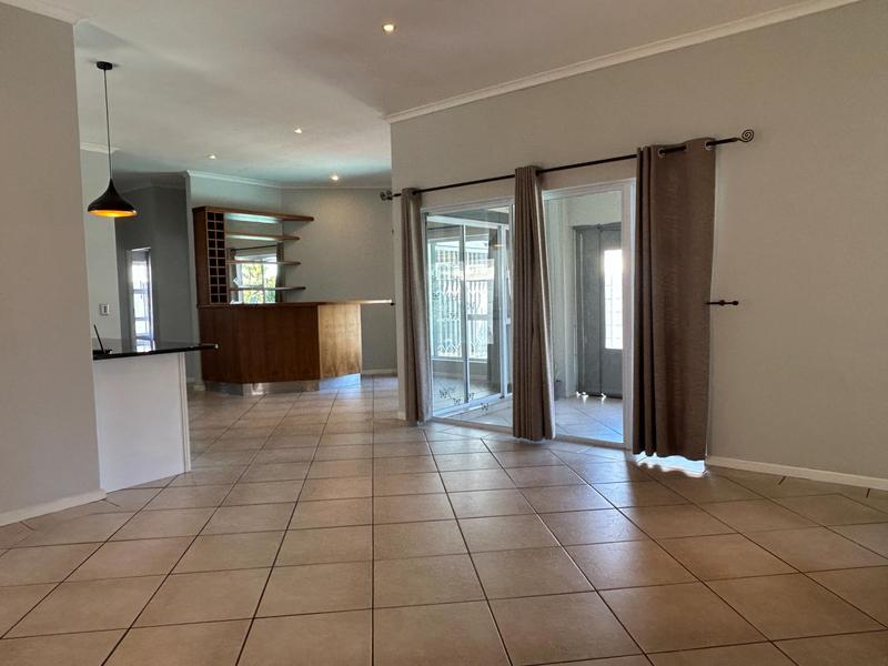 To Let 3 Bedroom Property for Rent in Parklands Western Cape